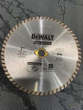 Dw4712bl Dewalt 7 Inch High-performance Blades For Brick /masonry 1 New/ Used