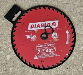 D0740r Diablo Circular Saw Blade 7 1/4 In X 40 Teeth Carbide Wood Plywood Cutting Tool