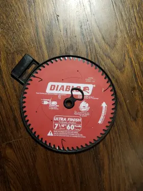 D0760 Diablo 7-1/4 Carbide Saw Blade 60 Teeth 5/8 Inch Arbor Brand New