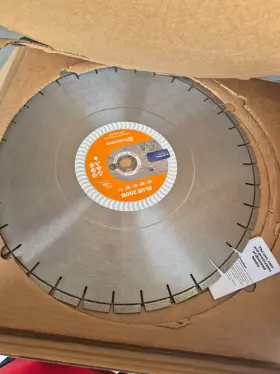 2ldx3 Husqvarna Blue200b-20 Diamondsawblade Diam 20 Inch Thick 0.13
