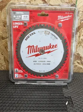 48-40-4220 Milwaukee Tool 6 1/2 Inch 48 Tooth Metal Cutting Circular Saw Blade